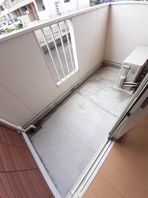 拡大写真:メゾン ド ソレイユ B 1階101のベランダ