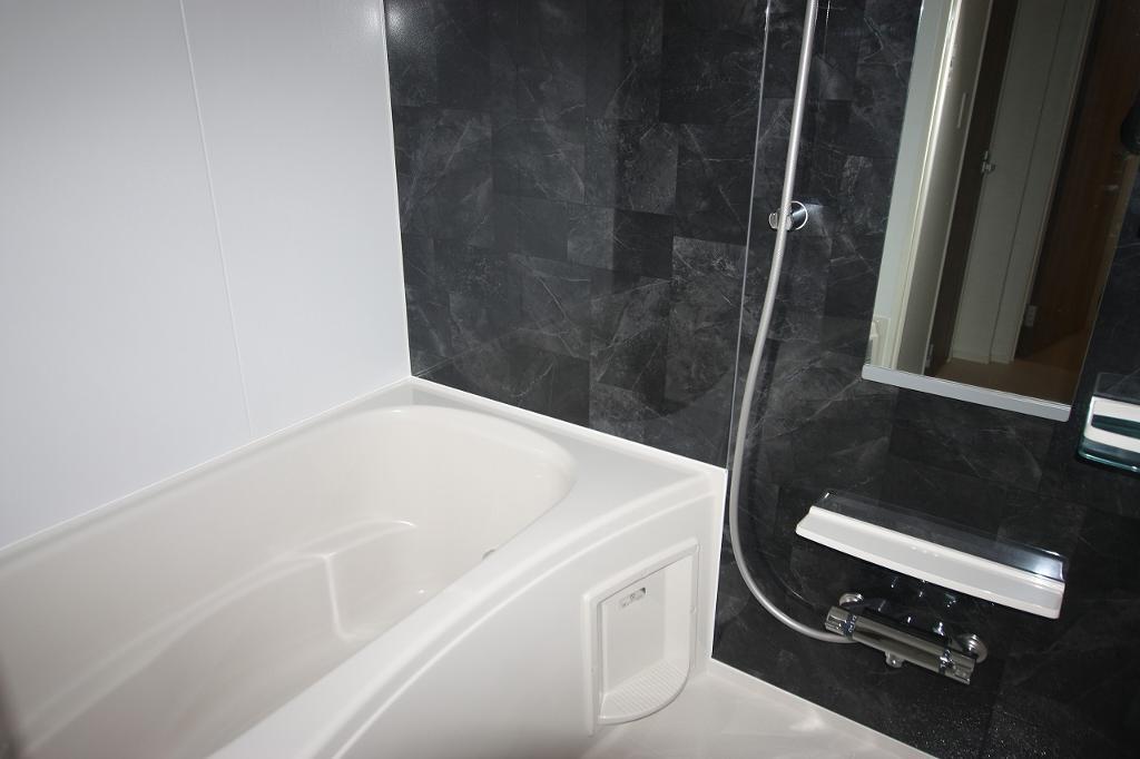 拡大写真:クオリティー宇多津B 1階104のバス