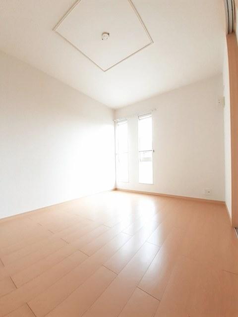 拡大写真:三豊市三野町下高瀬 2階201のリビング