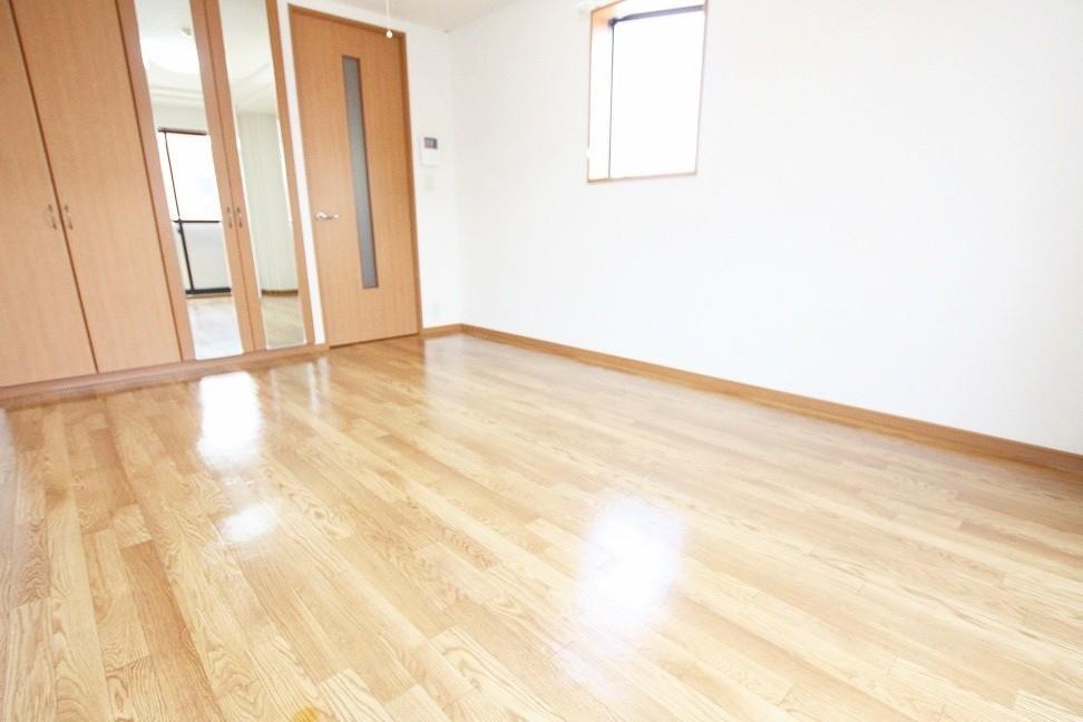 拡大写真:高松市春日町 2階101の室内