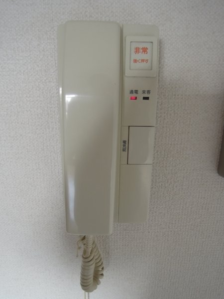 拡大写真：中井マンション 6階605のインターホン