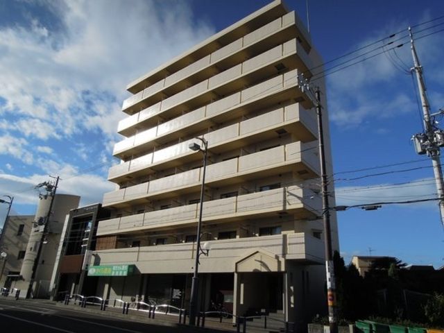 拡大写真：中井マンション 6階605の外観写真（昼）