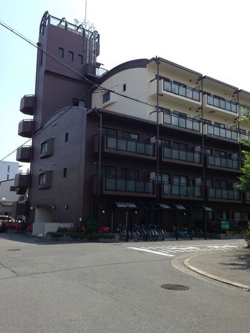 拡大写真:グランディール岸和田 2階206の外観写真(昼)