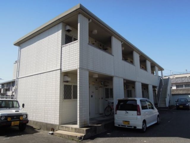 拡大写真：セルティア東貝塚 2階206の外観写真（昼）