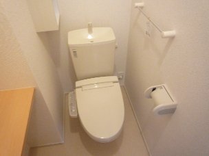 拡大写真:岸和田市春木宮川町 1階103のトイレ