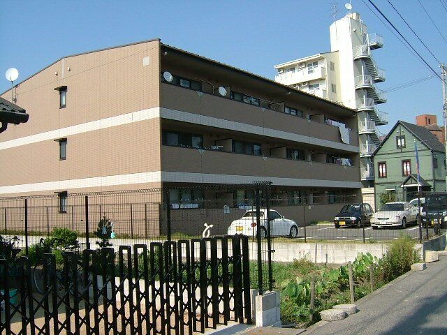 パール久米田の外観