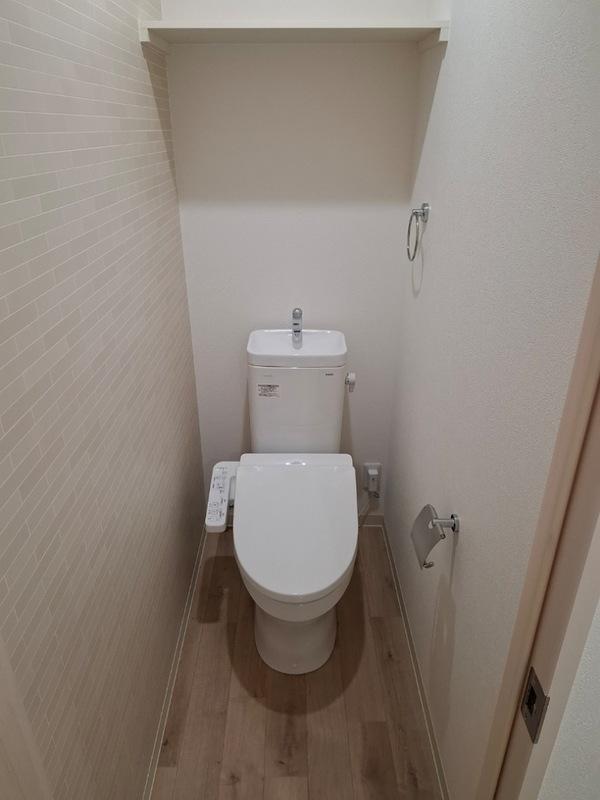 拡大写真:岸和田市西之内町 1階105のトイレ