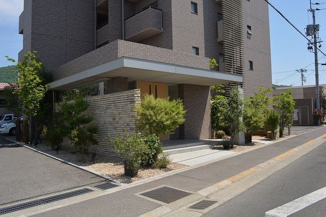 拡大写真:GRANDIA学園通り 4階402の外観写真(昼)
