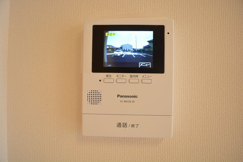 拡大写真:トライアングル 1階101のカメラ付インターホン