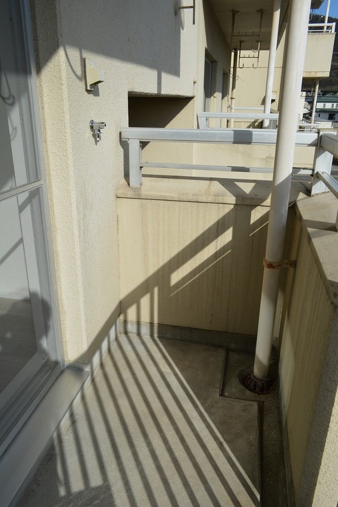 拡大写真:大池マンション 2階25の洗濯機置場
