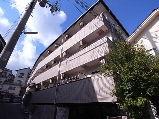 拡大写真：エクセルハイツ西浦 2階210の外観写真（昼）