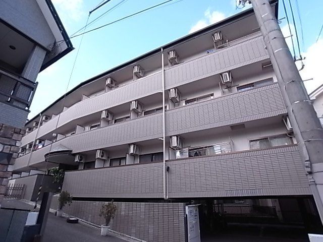 拡大写真：エクセルハイツ西浦 2階210の外観写真（昼）