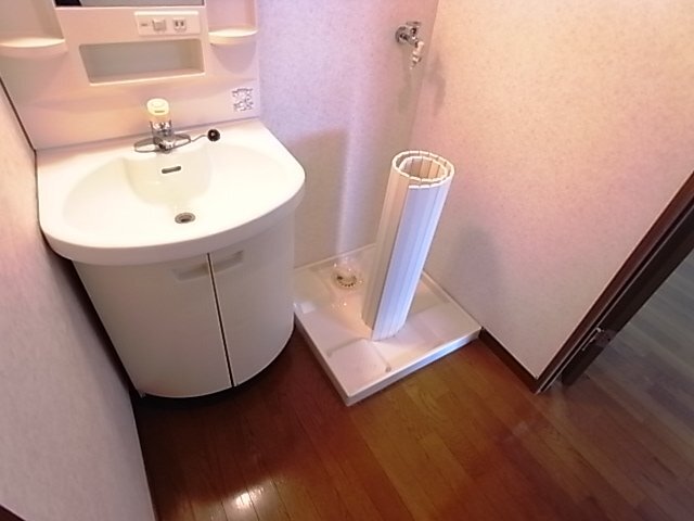 拡大写真：新栄プロパティ羽曳が丘 3階301の洗面
