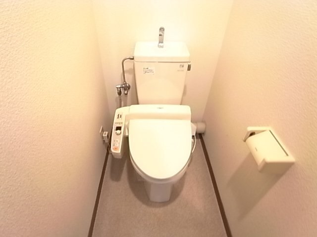 拡大写真：新栄プロパティ羽曳が丘 4階503のトイレ