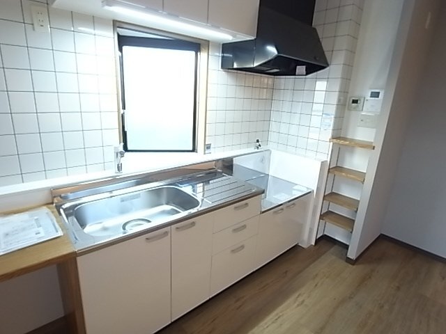 拡大写真：マツヤビルⅠ 5階502のキッチン