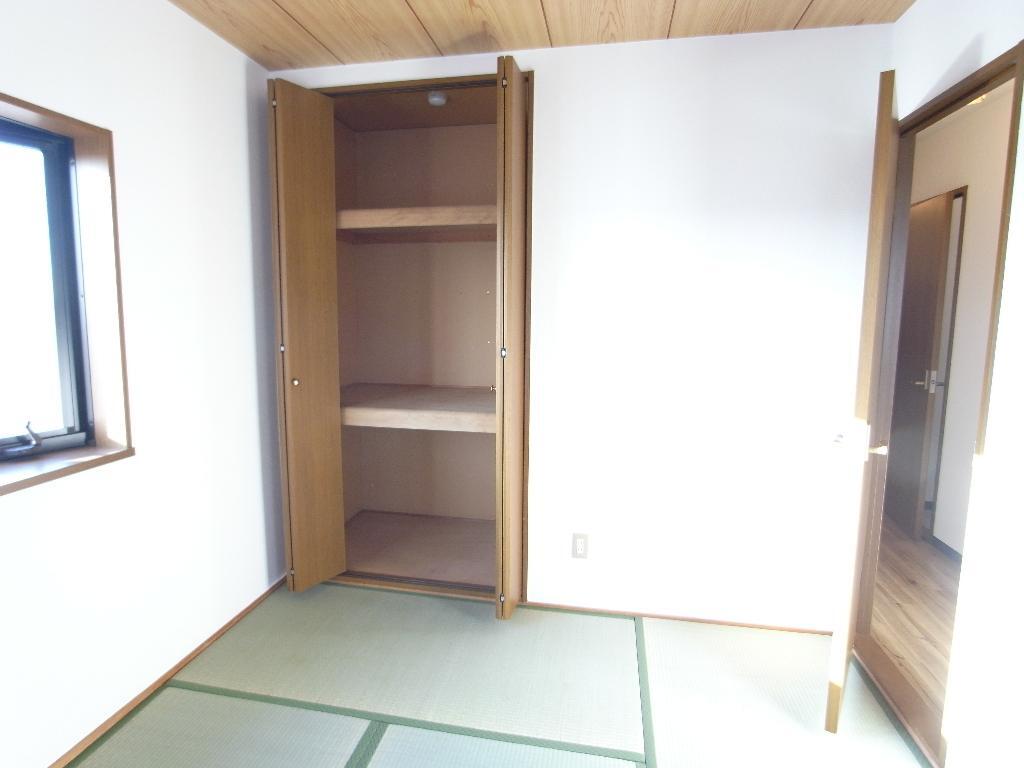 拡大写真：シティ城山 4階0402の収納