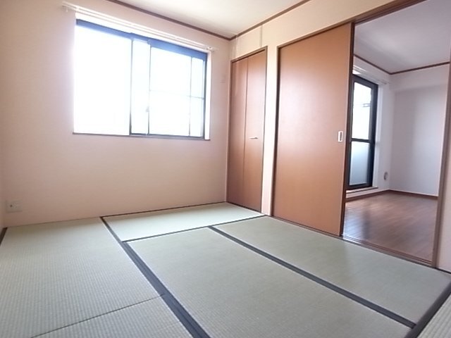 拡大写真：トウロワエトワール 1階0102の室内設備