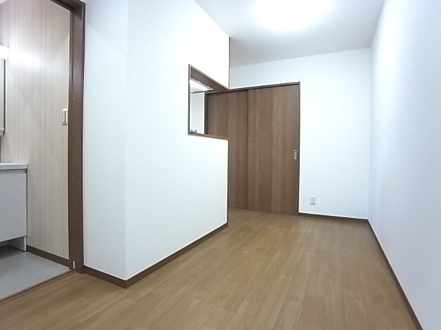 拡大写真：Kukulu EXE 古市 3階0304のリビング