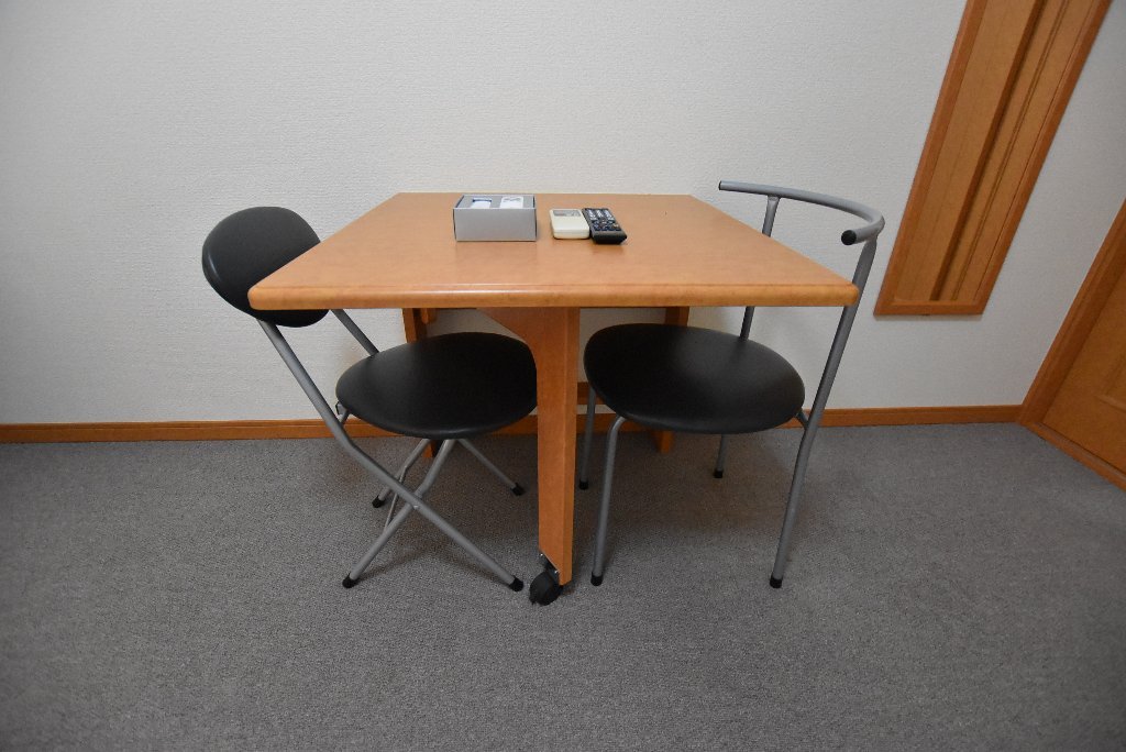 拡大写真：レオパレス本町 2階205の家具
