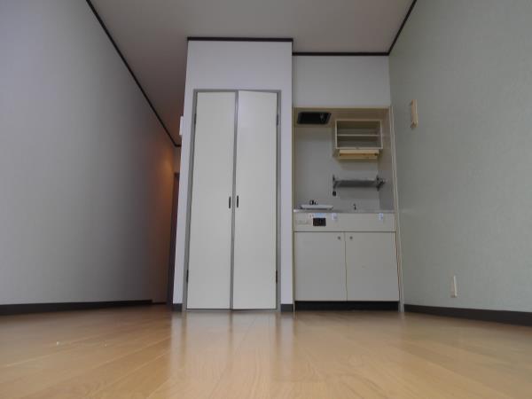 拡大写真:グレープ本町 4階410の洋室