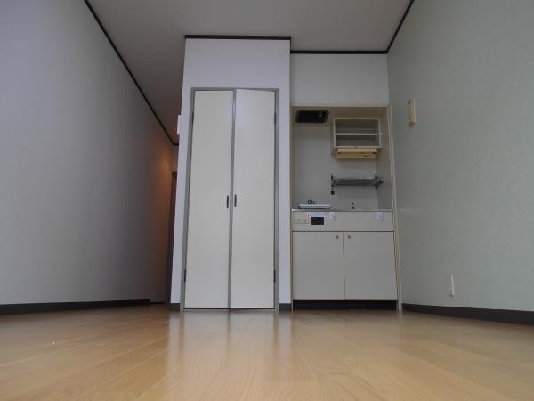 拡大写真:グレープ本町 4階410の洋室