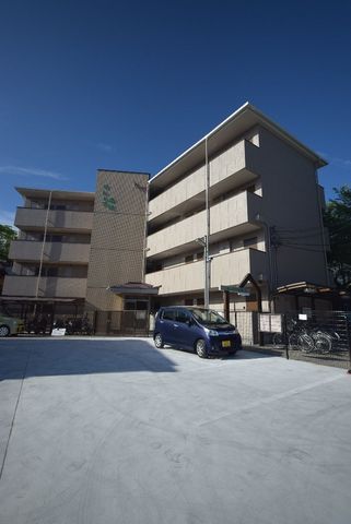 拡大写真：グレープ本町 4階410の外観写真（昼）