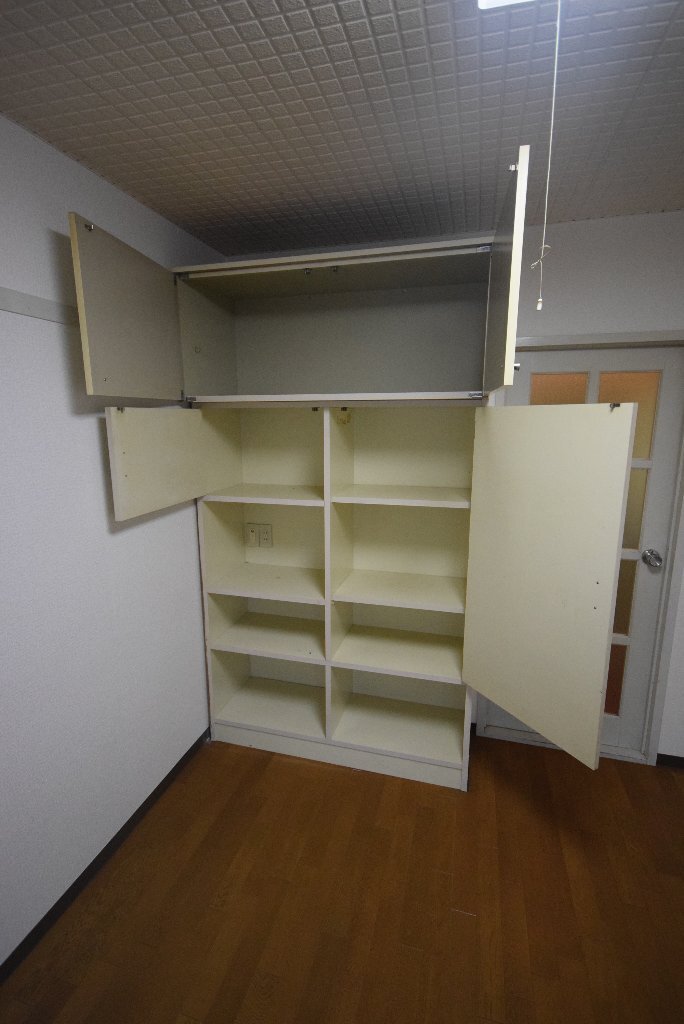 拡大写真：シティライフ柏原 1階116の収納