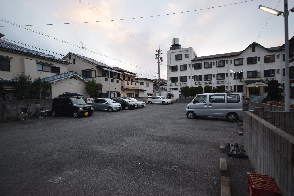 拡大写真：ロイヤル柏原 3階321の共有部分