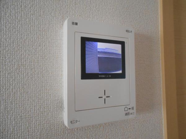 拡大写真:ヒルサイドスクエア 2階203のカメラ付インターホン