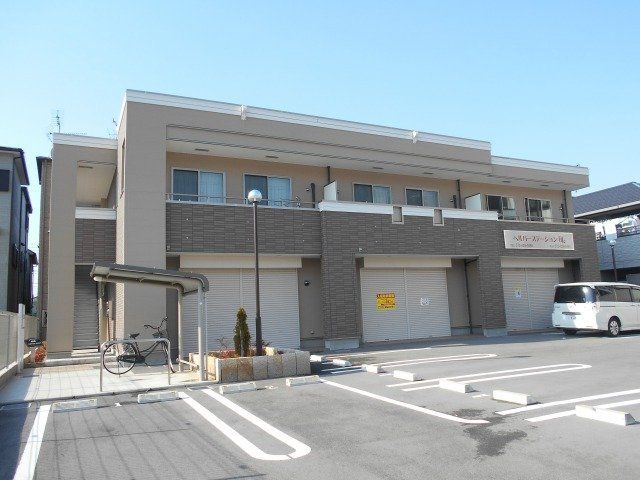 拡大写真:ヒルサイドスクエア 2階203の外観写真(昼)