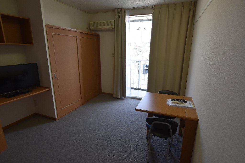 拡大写真：レオパレスグリチーネ 3階310の室内