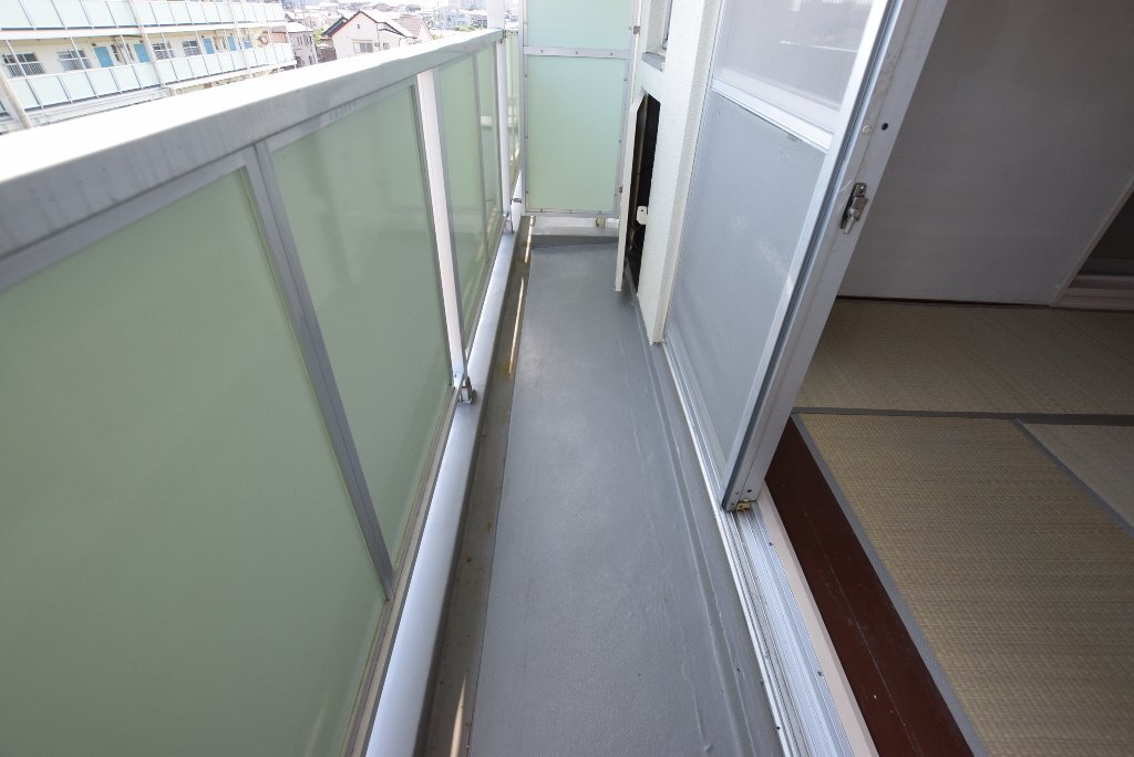 拡大写真：ビレッジハウス法善寺 4階2-409のベランダ