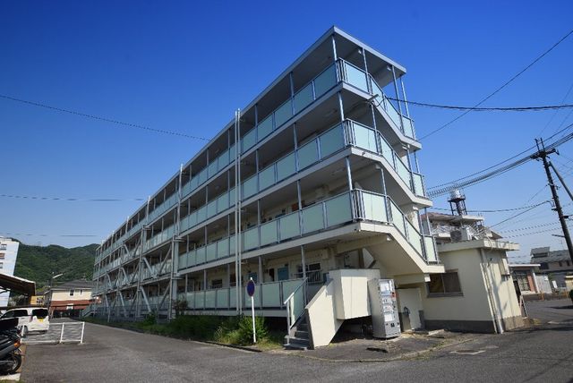 拡大写真：ビレッジハウス法善寺 4階2-409の外観写真（昼）