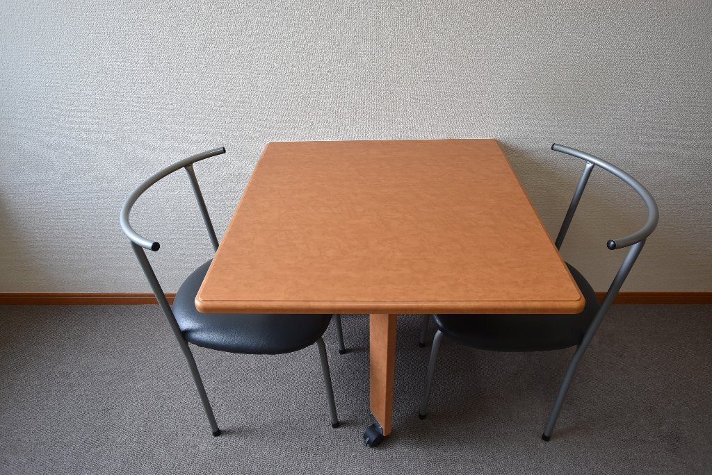 拡大写真：レオパレスラ・フォーレⅡ 2階202の家具