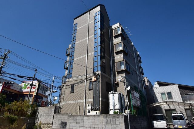拡大写真：グリーンヒル118 3階206の外観写真（昼）