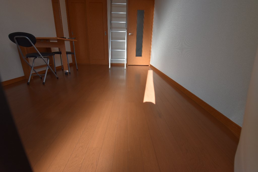 拡大写真：レオパレスエクセラ 1階207の室内
