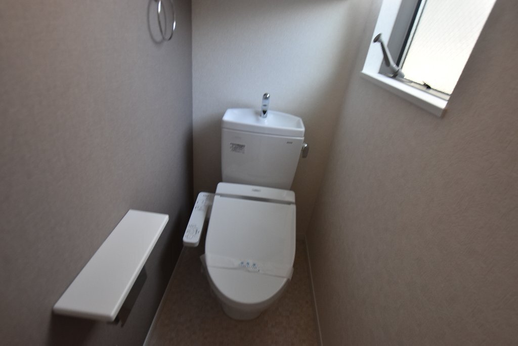 拡大写真：藤井寺市大井５丁目 201のトイレ