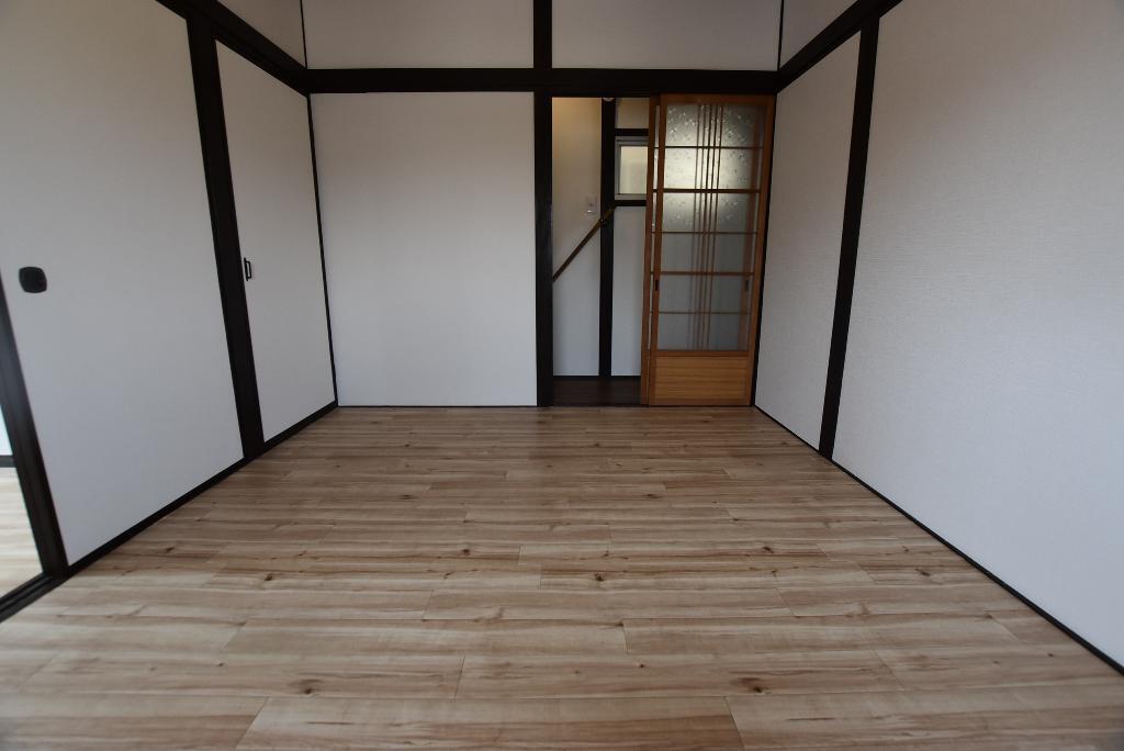 拡大写真：藤井寺市川北三丁目戸建 1の室内