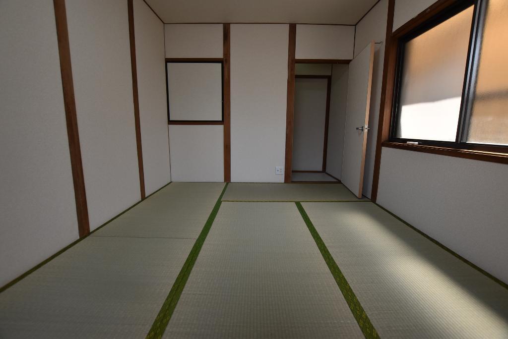 拡大写真：法善寺4丁目貸家 1の室内