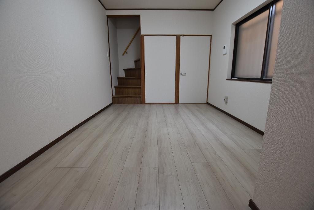 拡大写真：法善寺4丁目貸家 1の室内
