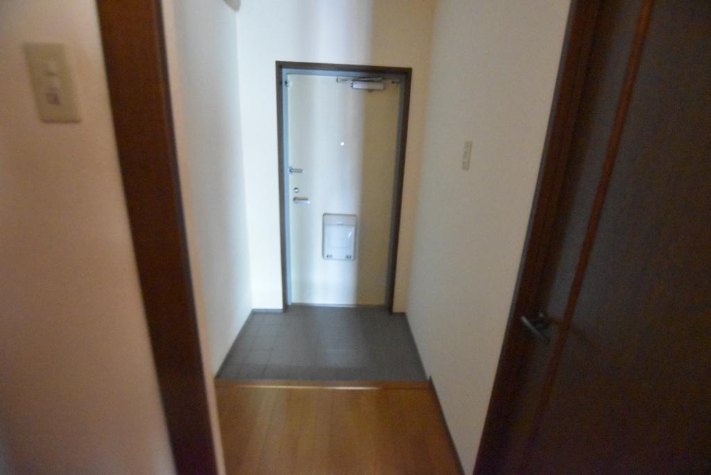拡大写真：バンシャイン法善寺 201の玄関