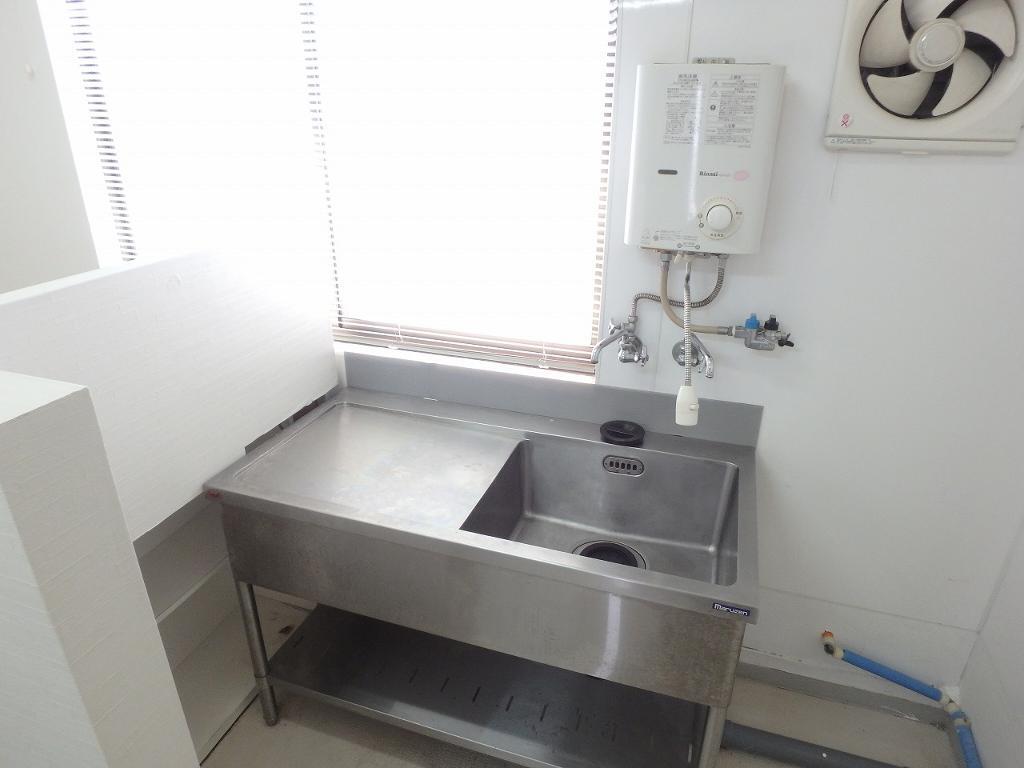 拡大写真:長屋大西テナント学校前 1階2のキッチン
