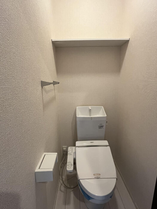 拡大写真:世田谷区桜上水1丁目 2階205のトイレ