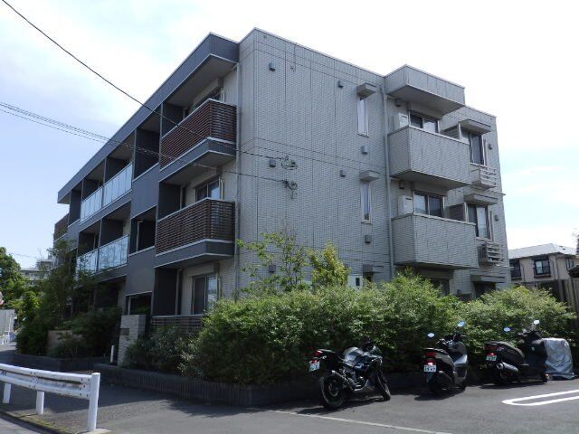 拡大写真：世田谷区桜上水１丁目 2階205の外観写真（昼）
