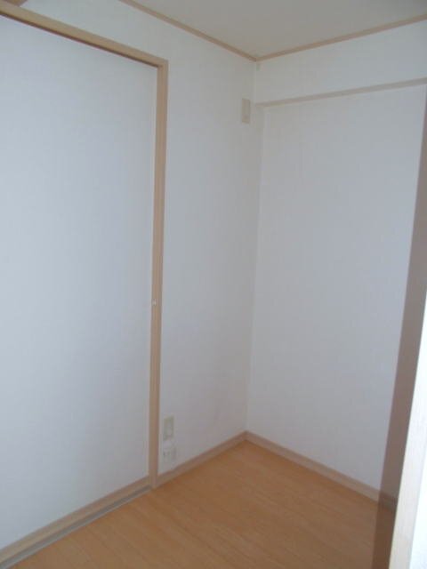 拡大写真：グレイスガーデン岬の山 1階103のキッチン