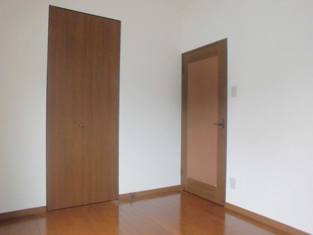 拡大写真：サンヒルズ八千代 2階201の洋室５帖