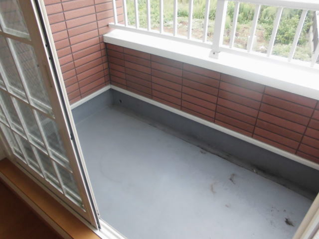 拡大写真：アルベロ 2階205のベランダ