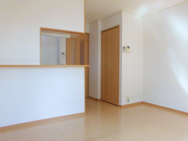 拡大写真：ランドコア木屋瀬 2階203のリビング