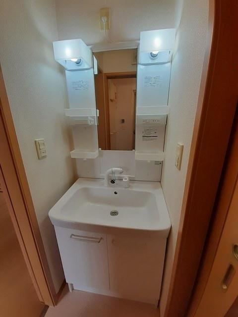 拡大写真:愛知郡愛荘町愛知川 1階103の洗面