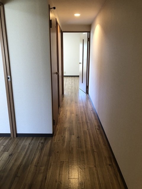 拡大写真：東近江市大森町 1階103の廊下